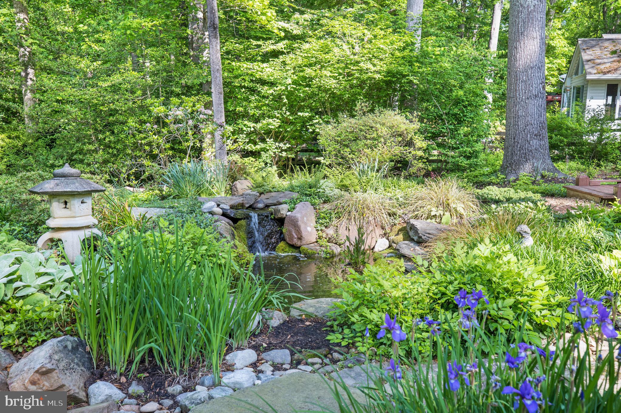 2416 Silver Fox Lane Reston, VA 20191 - Photo 11 of 60 Serene & Private