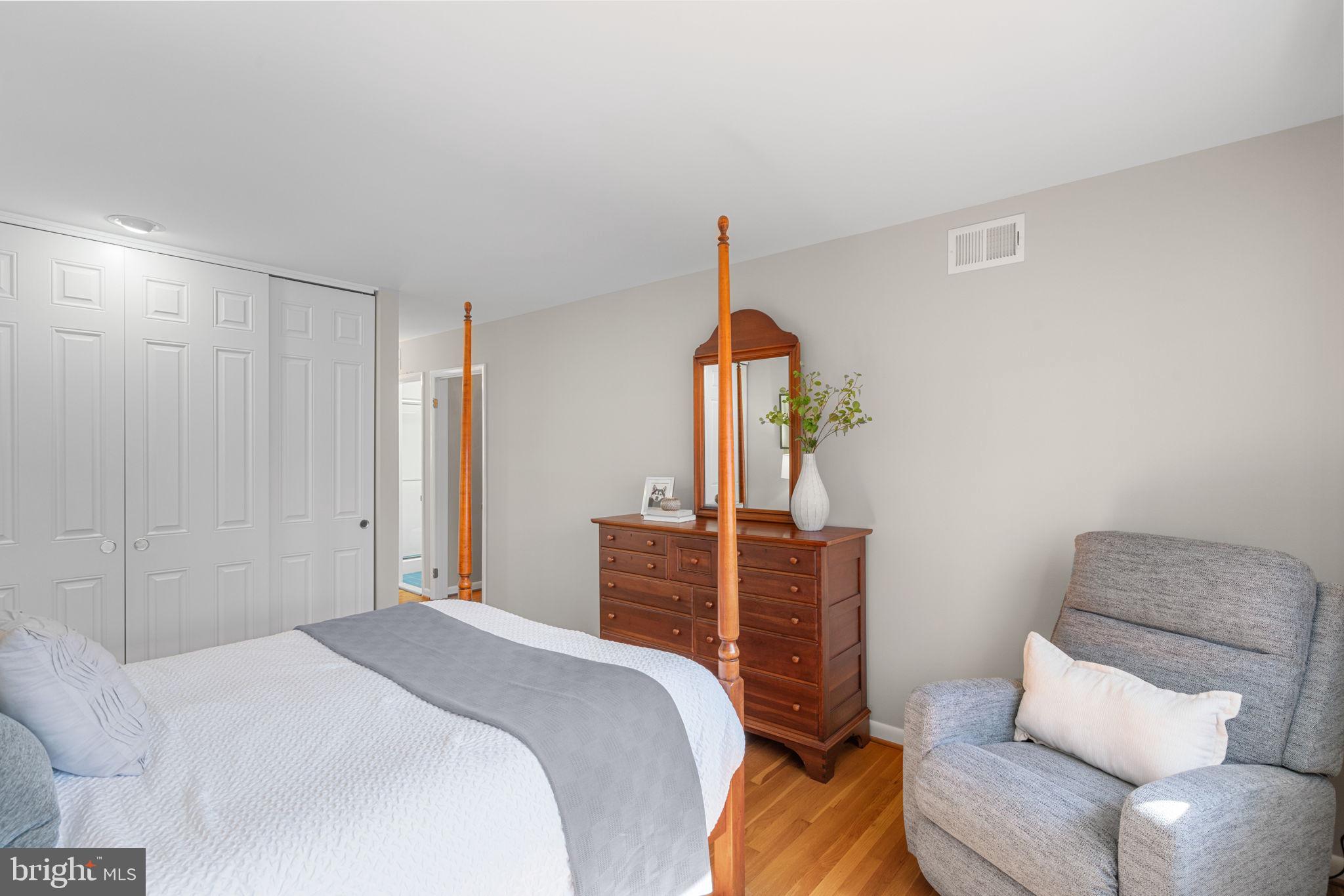 2416 Silver Fox Lane Reston, VA 20191 - Photo 33 of 60