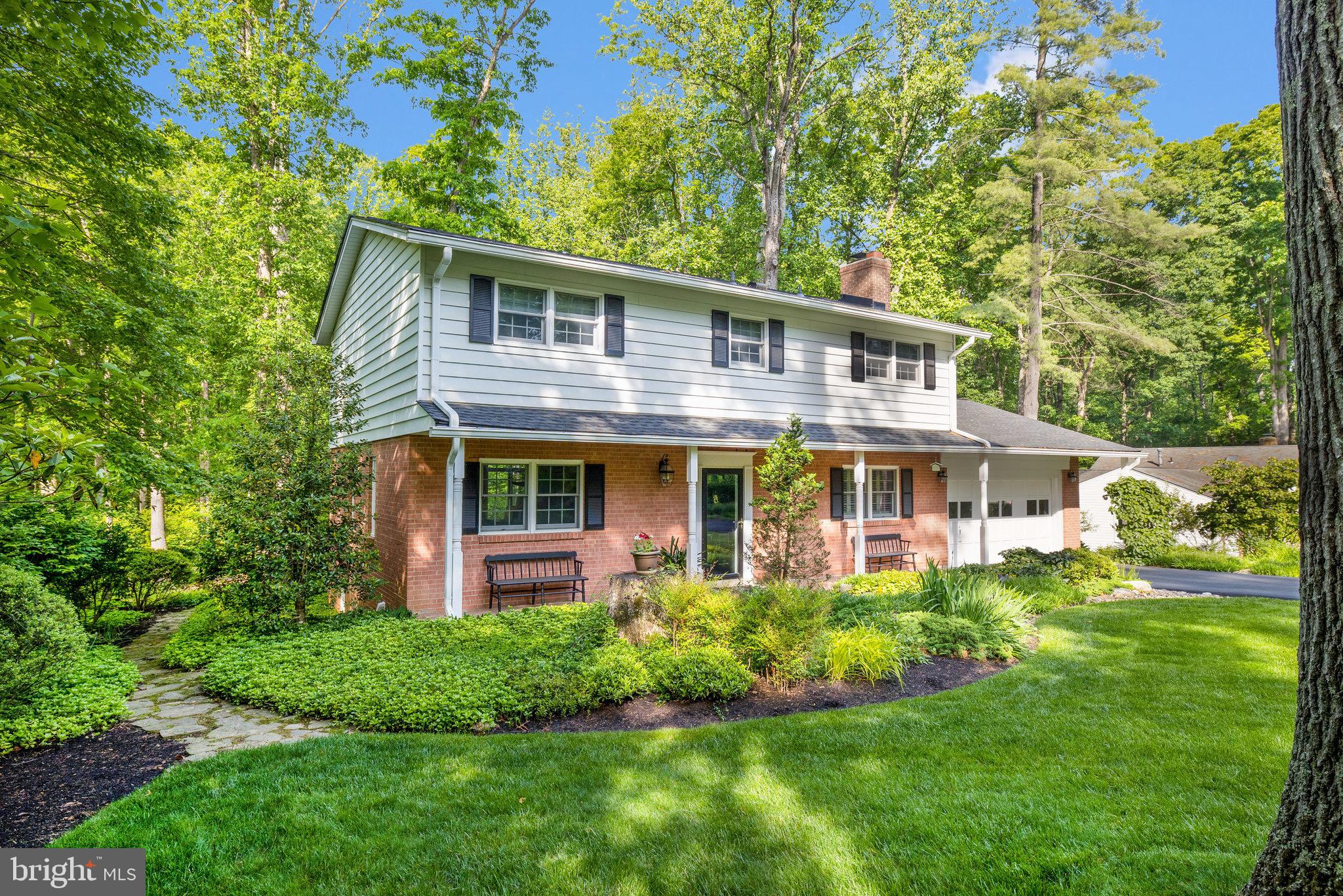 2416 Silver Fox Lane Reston, VA 20191 - Photo 5 of 60 4 Bedrooms and 3 1/2 Bath Updated Home