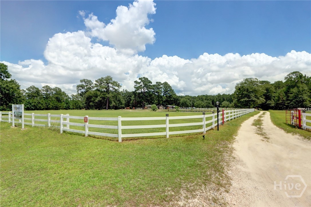 90 Stagecoach Road Bloomingdale, GA 31302 - Photo 2 of 49