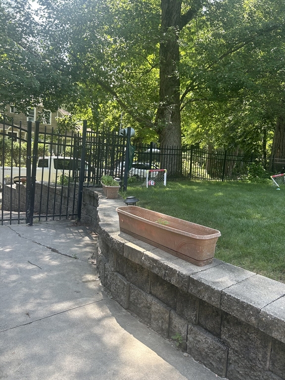 142 Springfield Street Springfield, MA 01107 - Photo 22 of 26 Gallery Image 22