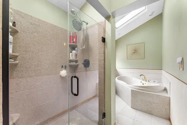 $329,900 | 8507 51st St Court, Coal Valley, IL 61240