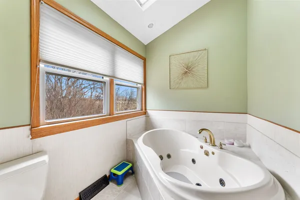 $329,900 | 8507 51st St Court, Coal Valley, IL 61240