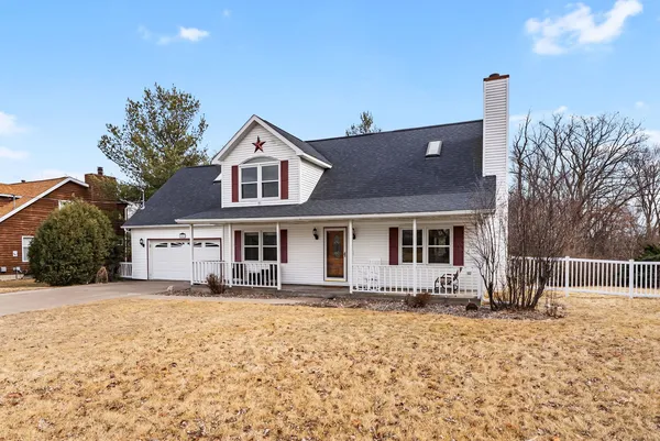 $329,900 | 8507 51st St Court, Coal Valley, IL 61240