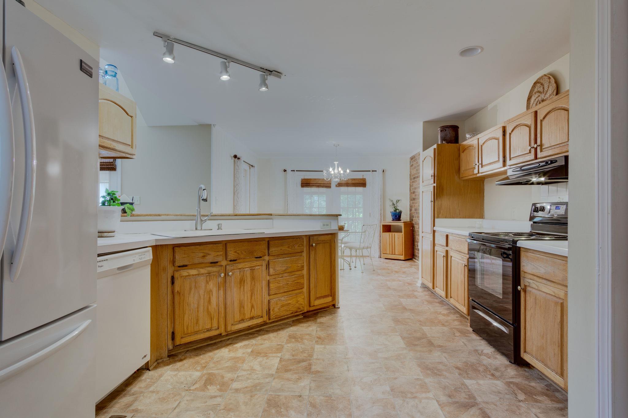 695 Mt Olivet Road Columbia, TN 38401 - Photo 12 of 30 Gallery Image 12