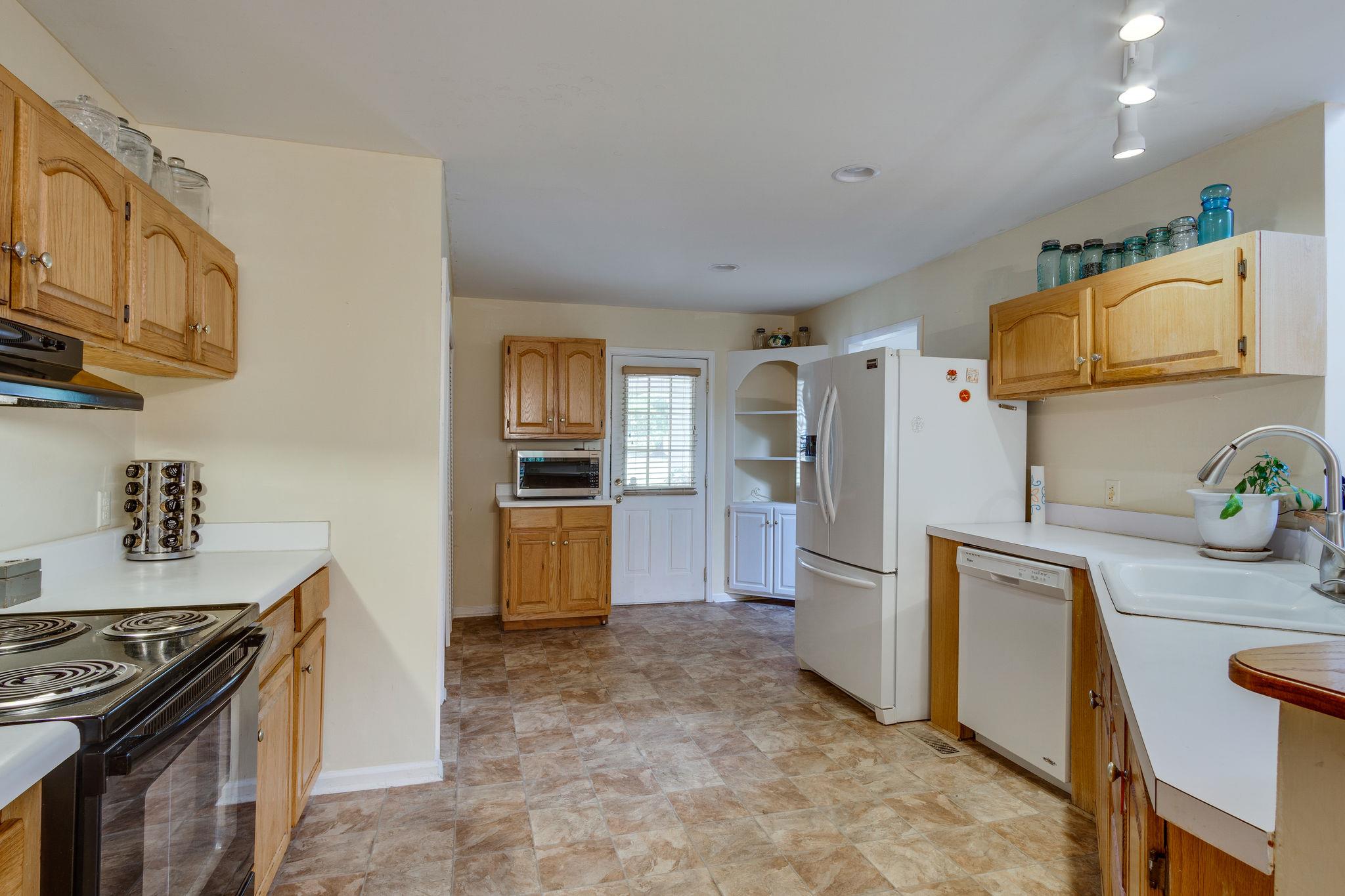 695 Mt Olivet Road Columbia, TN 38401 - Photo 13 of 30 Gallery Image 13