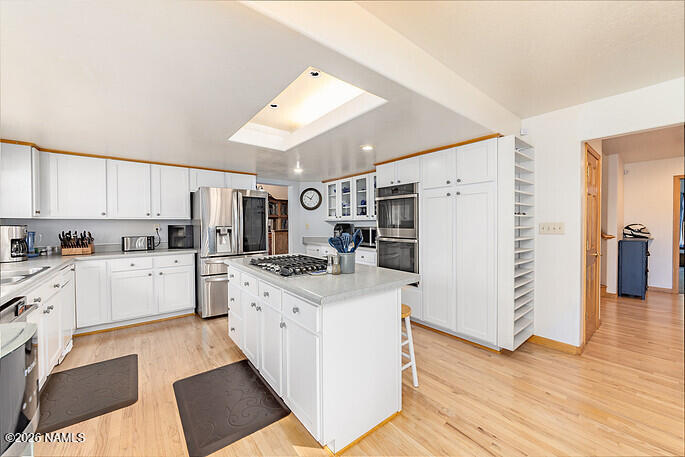 360 South Golden Mdws Trail Williams, AZ 86046 - Photo 6 of 29 Kitchen