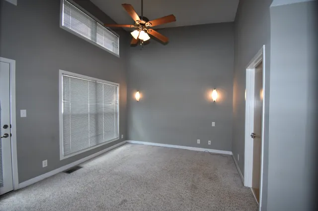 $1,395 | 510 Main Street, Clarksville, TN 37040