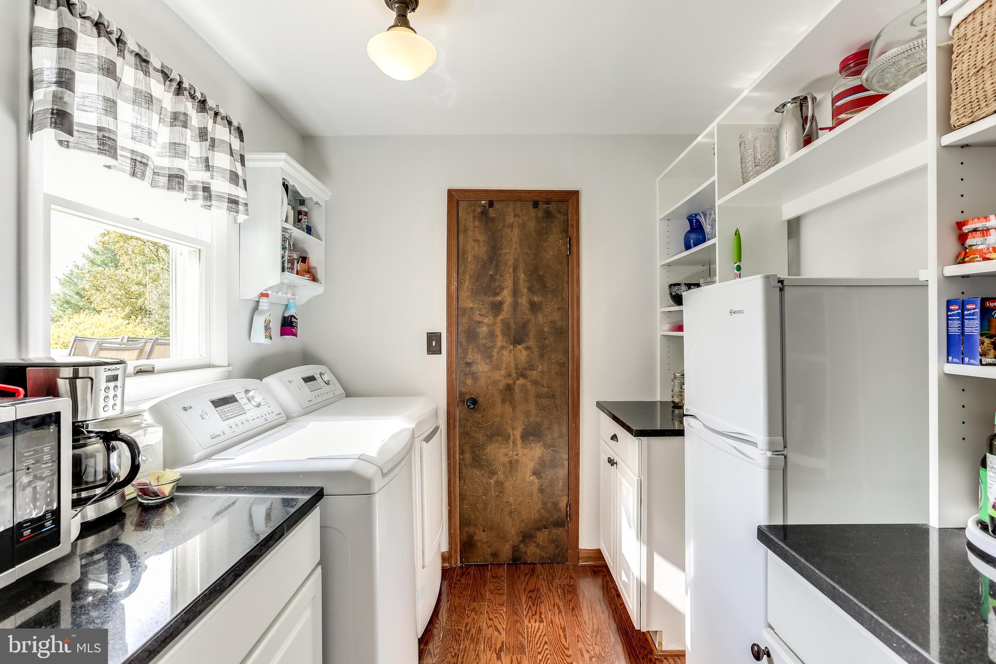 13829 Howard Road Dayton, MD 21036 - Photo 12 of 42 Laundry and Pantry