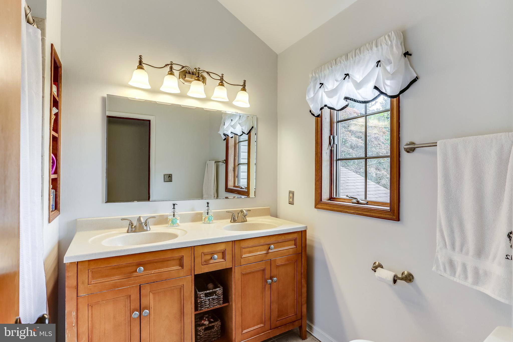 13829 Howard Road Dayton, MD 21036 - Photo 31 of 42 Upstairs Full Bath