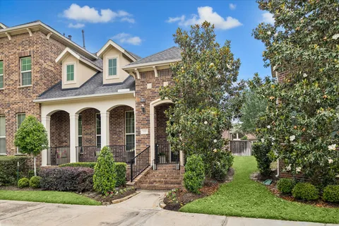 $479,000 | 530 Imperial Boulevard, Sugar Land, TX 77498