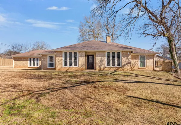 $353,000 | 410 Shande Drive, Whitehouse, TX 75791