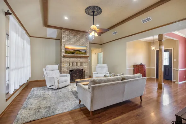 $353,000 | 410 Shande Drive, Whitehouse, TX 75791