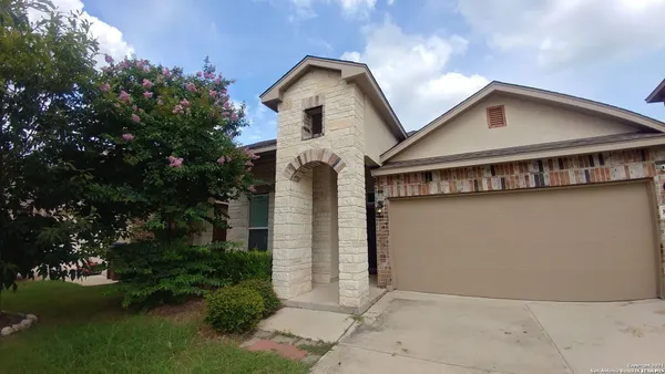 $1,875 | 8206 Taft Creek, San Antonio, TX 78254
