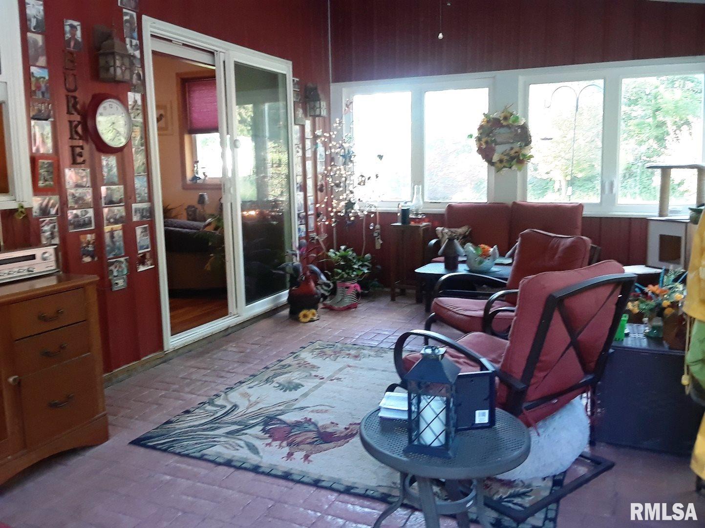 11018 Berry Brook Road Modesto, IL 62667 - Photo 11 of 31