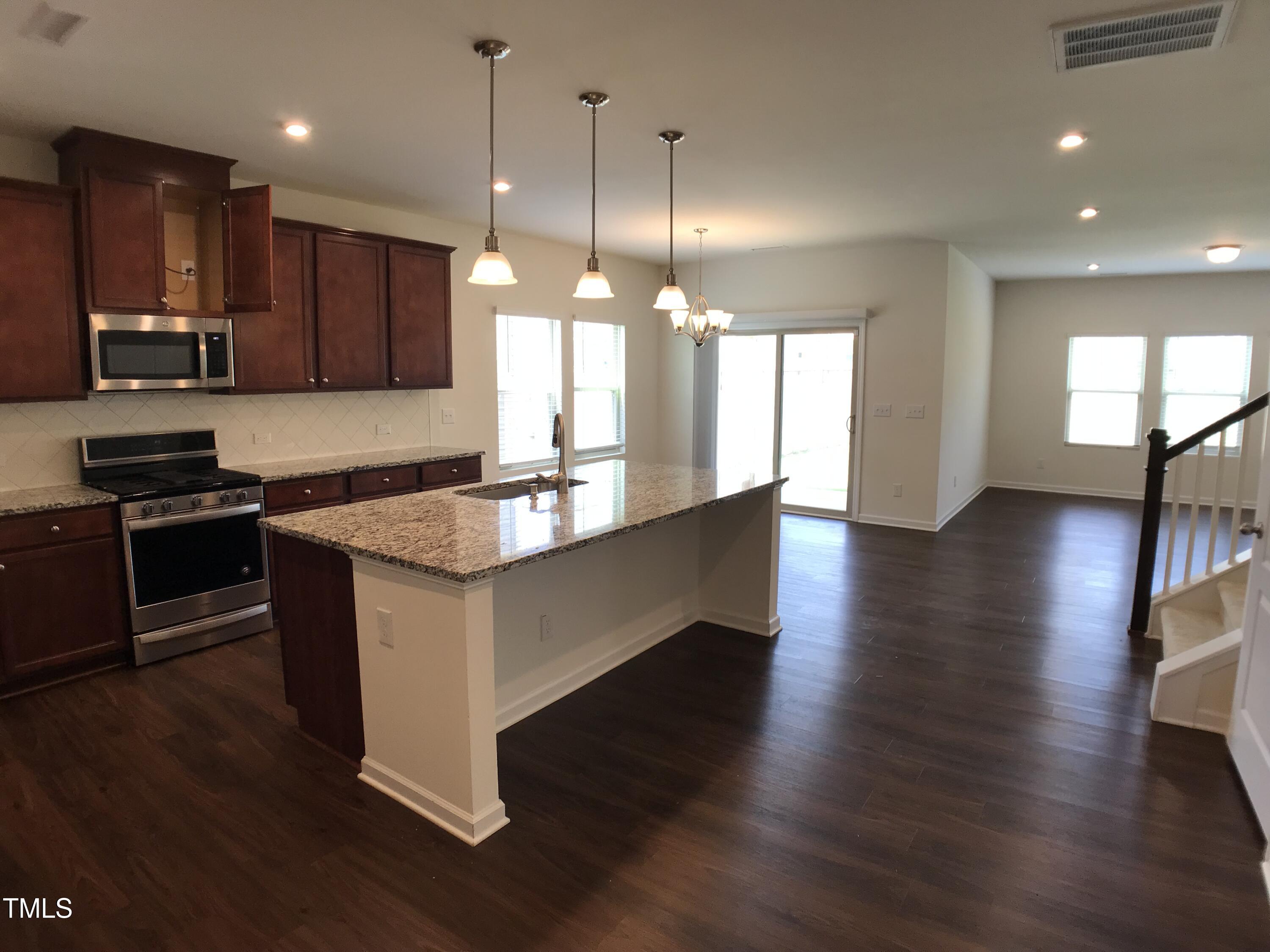 1510 Stone Road Durham, NC 27703 - Photo 8 of 23 8-IMG_9143