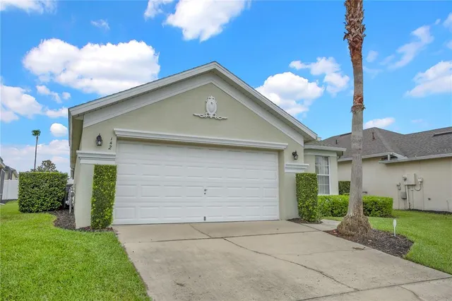 a front view of house with yard