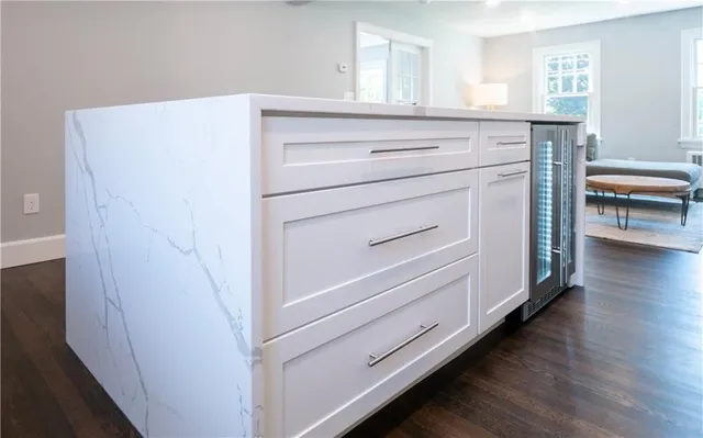 $3,450 | 118 Ruggles Avenue, Unit 101, Newport, RI 02840