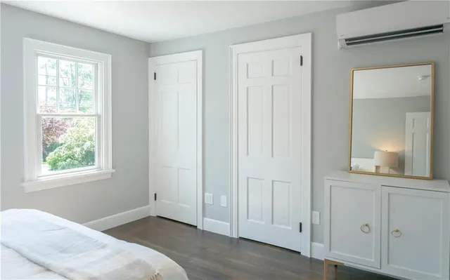 $3,450 | 118 Ruggles Avenue, Unit 101, Newport, RI 02840