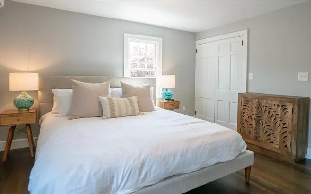 $3,450 | 118 Ruggles Avenue, Unit 101, Newport, RI 02840