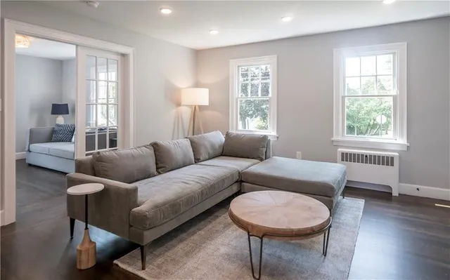 $3,450 | 118 Ruggles Avenue, Unit 101, Newport, RI 02840