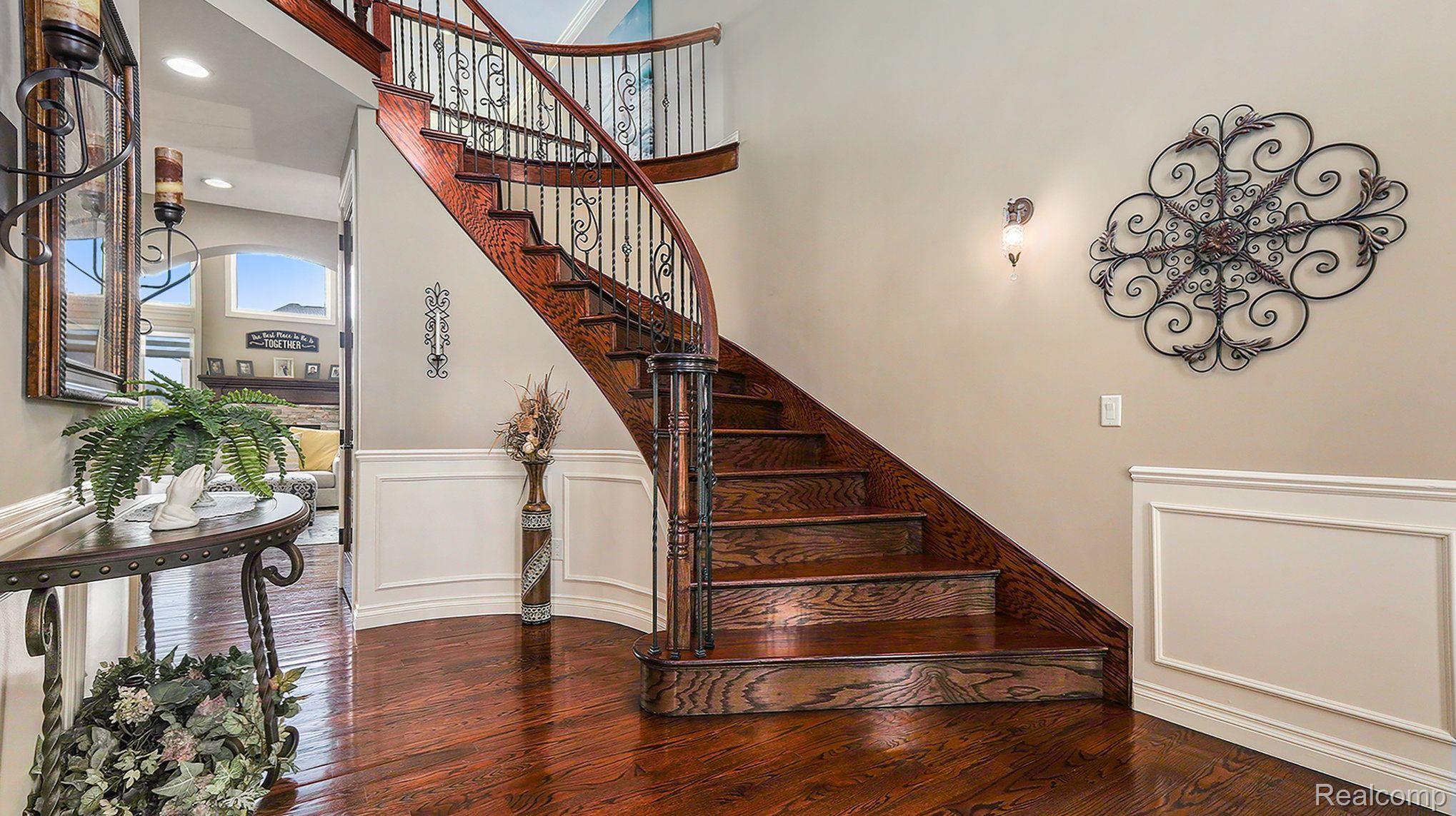 8778 Inverness Washington, MI 48095 - Photo 4 of 56 Gallery Image 4