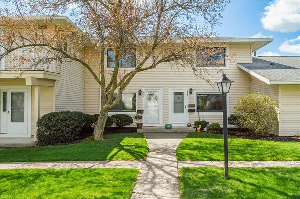 $2,500 | 644 Eastbrooke Lane, Brighton, NY 14618