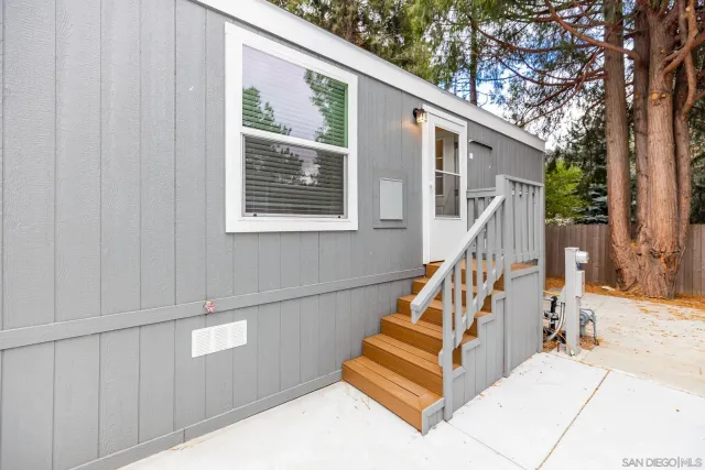 $194,900 | 22899 Byron Road, Unit SPC 108, Crestline, CA 92325