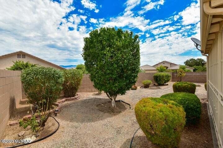 9605 East Grand Teton Road Tucson, AZ 85748 - Photo 2 of 26