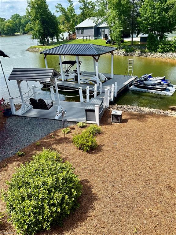 1742 Riverview Road Lexington, NC 27292 - Photo 3 of 49 Wake up to the best kind of living