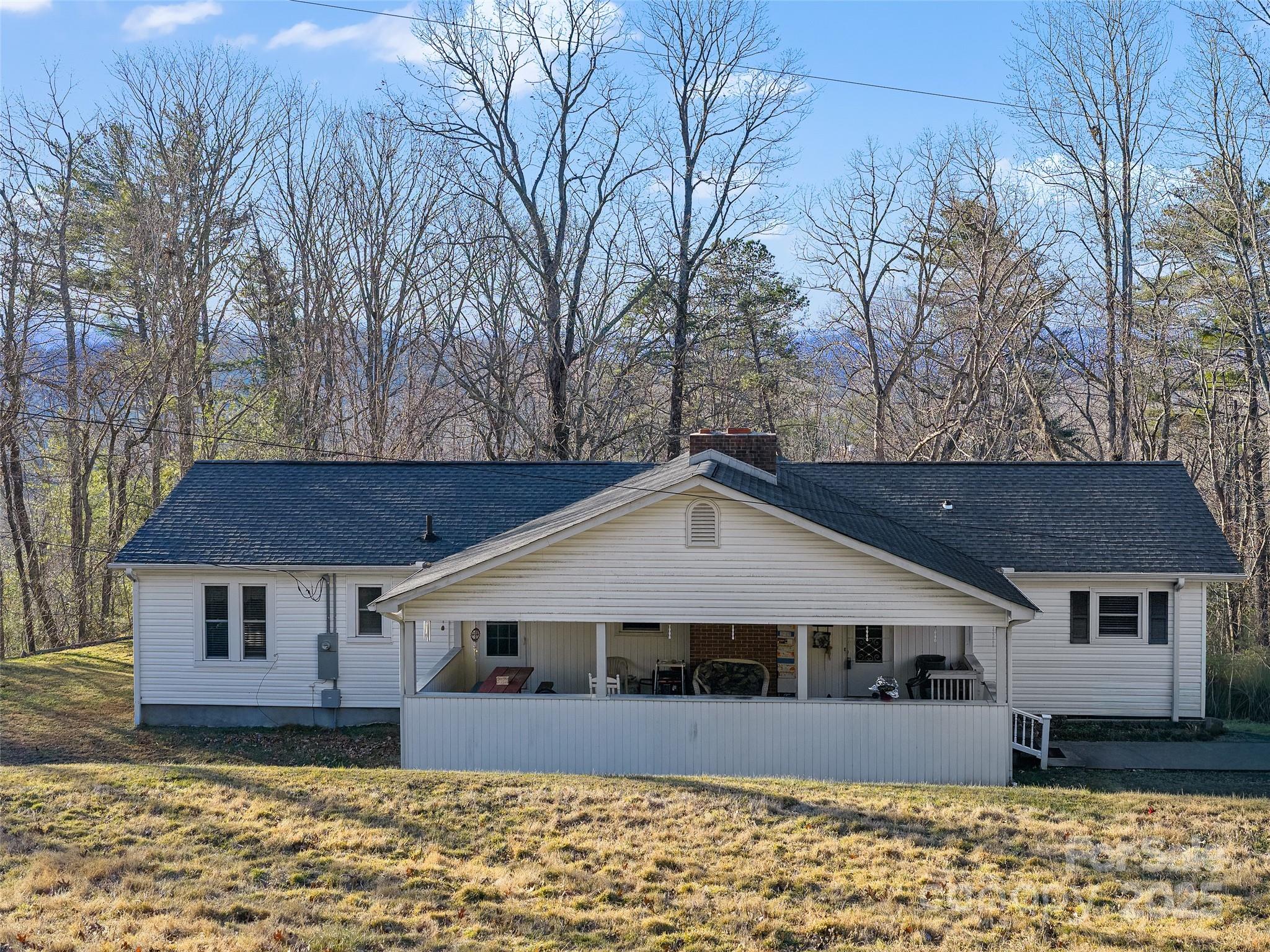 35 Smith Rdg Drive Asheville, NC 28803 - Photo 33 of 38 a front view of a house with a yard