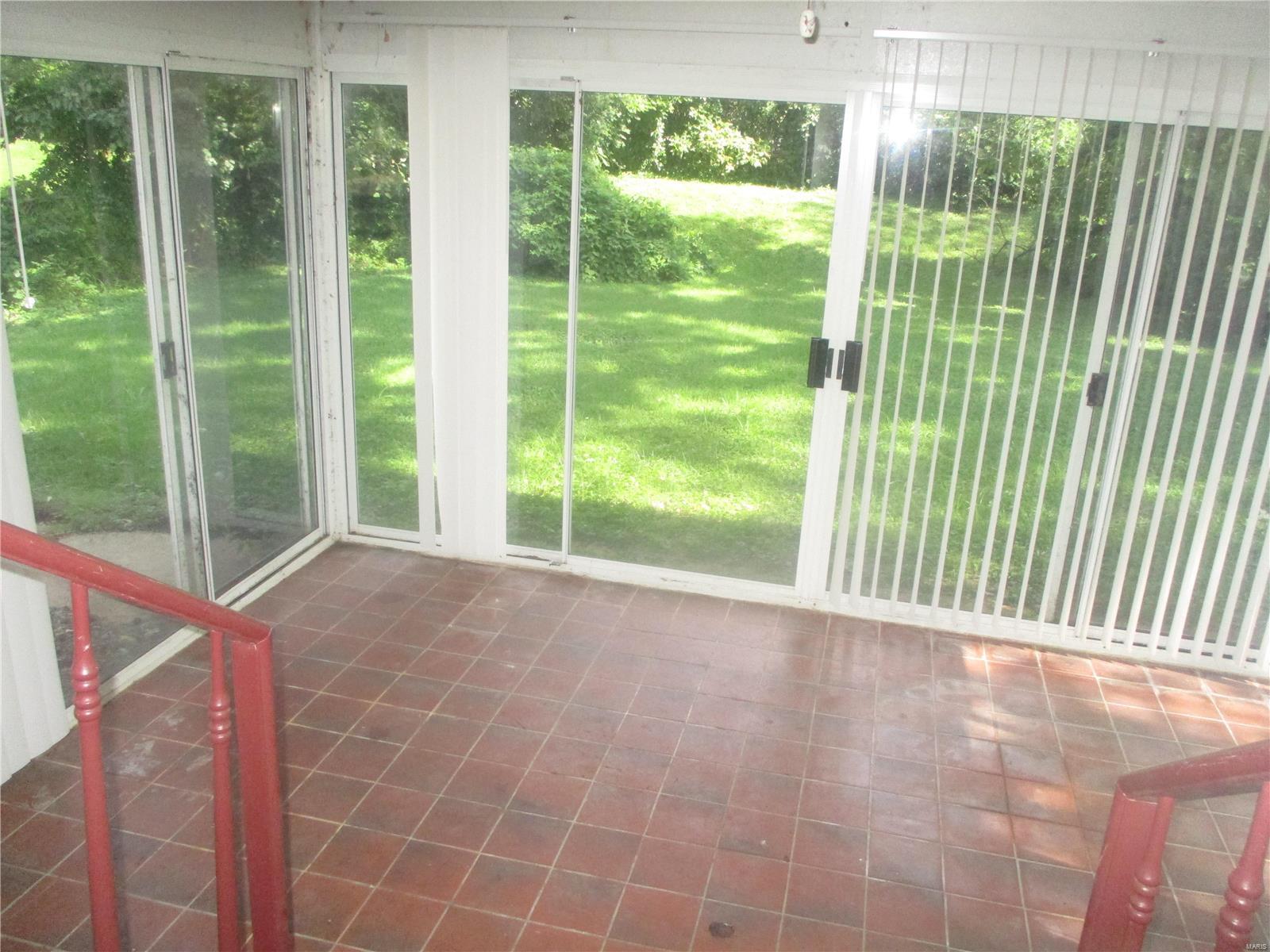 10624 Glen Garry Road St. Louis, MO 63137 - Photo 11 of 21 Gallery Image 11