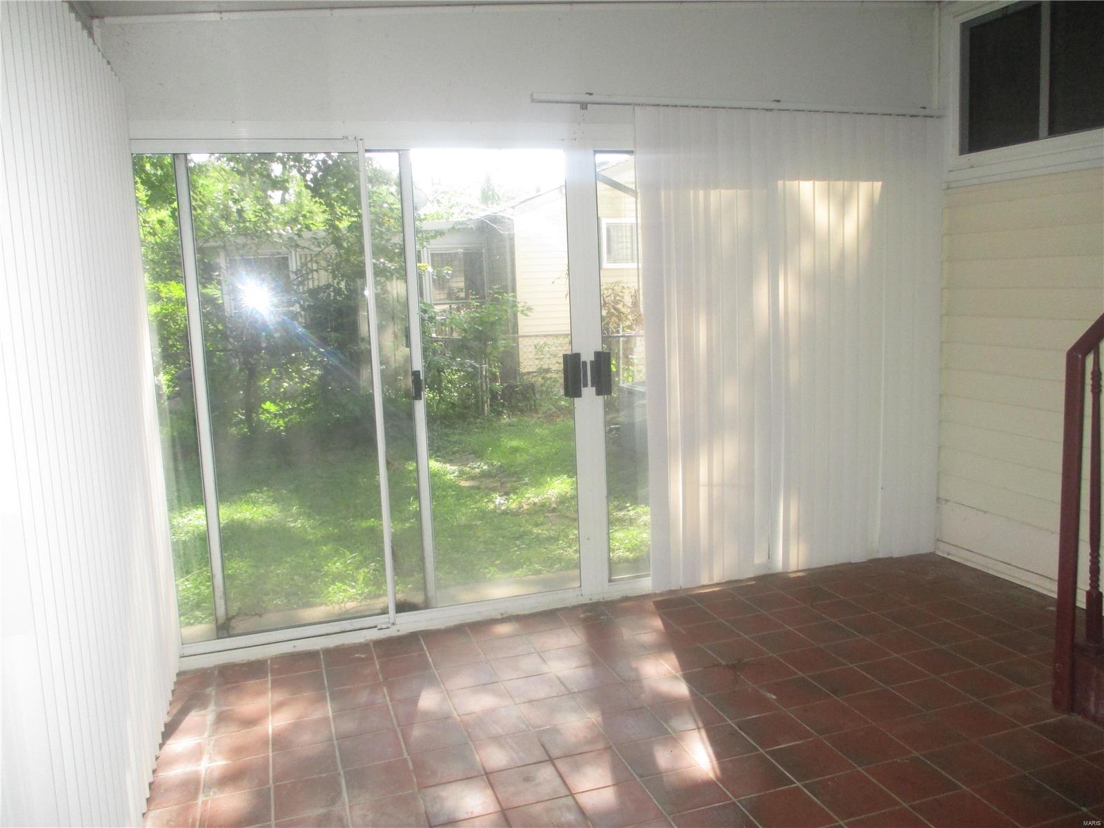 10624 Glen Garry Road St. Louis, MO 63137 - Photo 13 of 21 Gallery Image 13