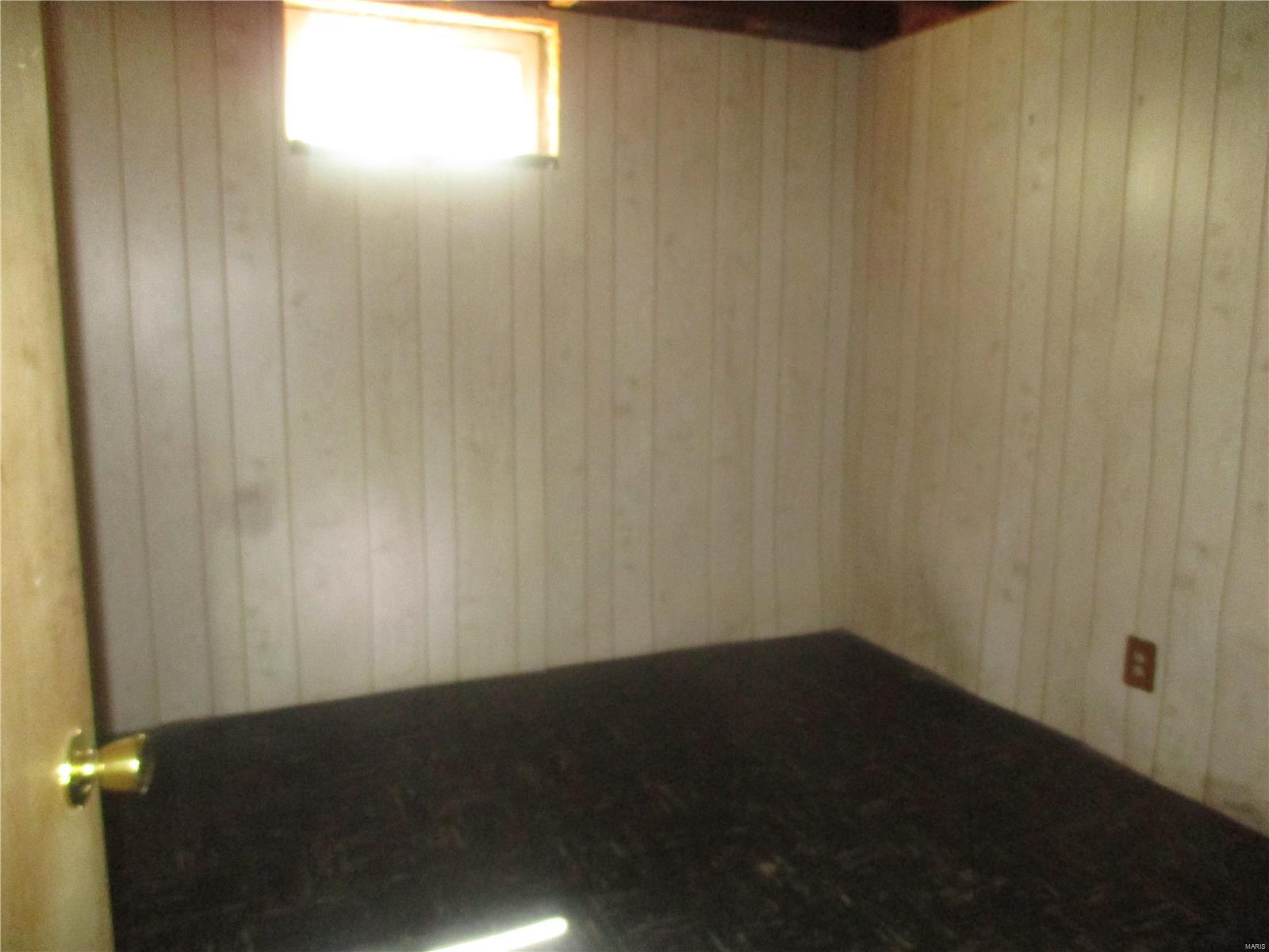 10624 Glen Garry Road St. Louis, MO 63137 - Photo 15 of 21 Gallery Image 15