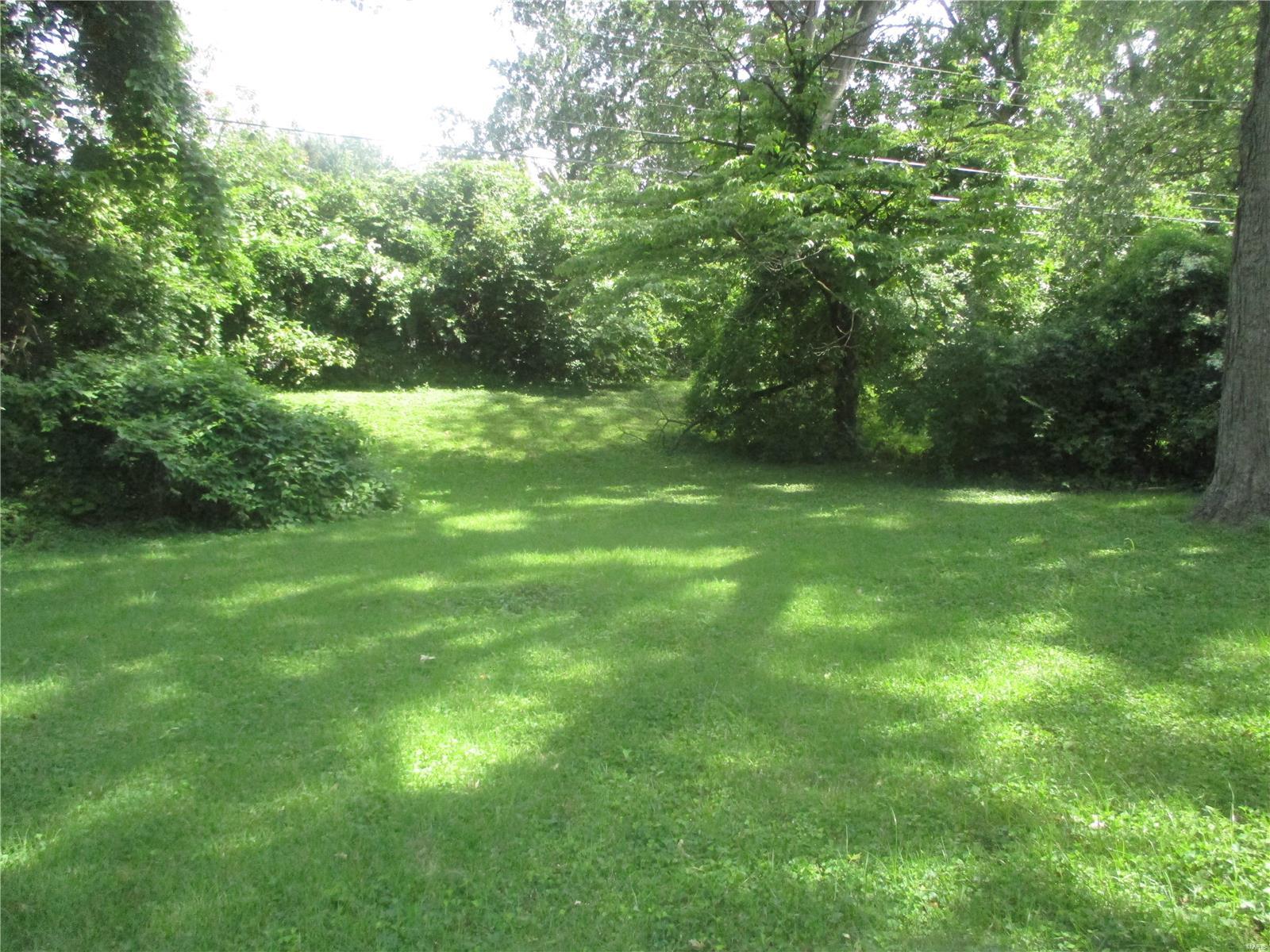 10624 Glen Garry Road St. Louis, MO 63137 - Photo 19 of 21 Gallery Image 19