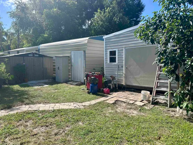 $220,000 | 108 East Hillside Drive, Seffner, FL 33584