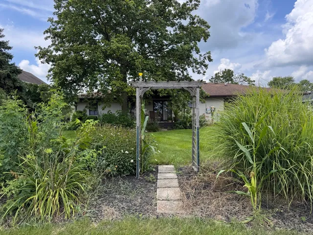 $289,000 | 605 Morningside Drive, Chenoa, IL 61726
