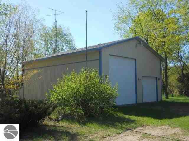 3876 South Graham Road Bellaire, MI 49615 - Photo 5 of 40 1745699-4.JPG