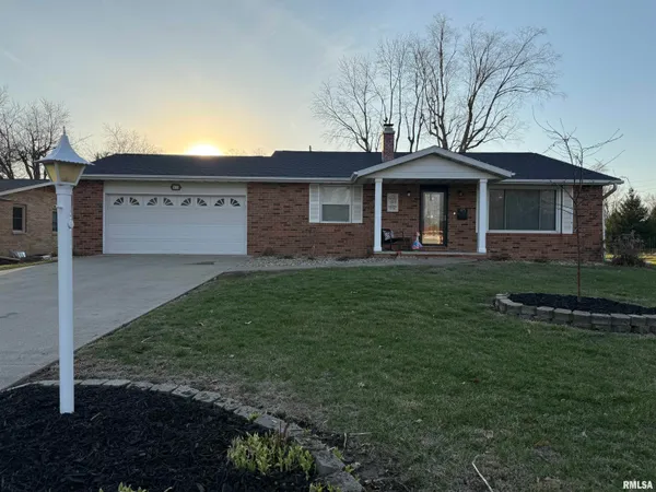 $249,900 | 45 Lincoln Road, Canton, IL 61520