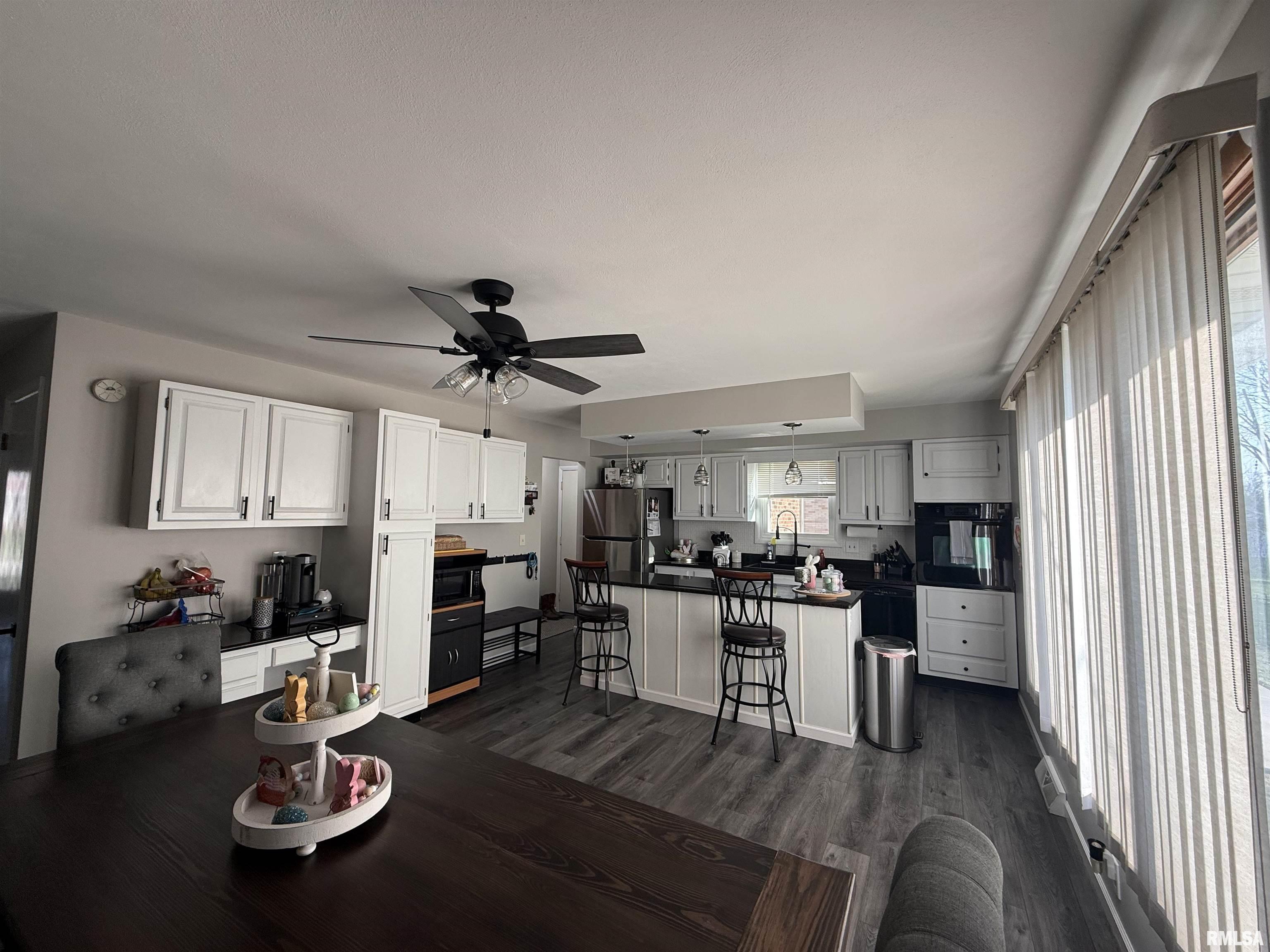 45 Lincoln Road Canton, IL 61520 - Photo 18 of 55