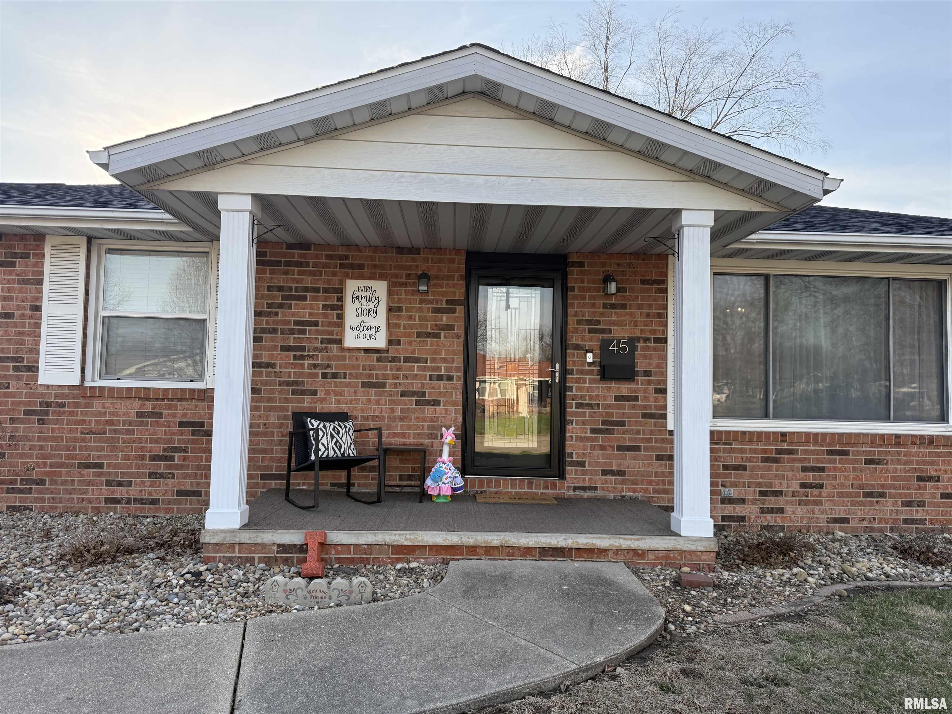 45 Lincoln Road Canton, IL 61520 - Photo 6 of 55