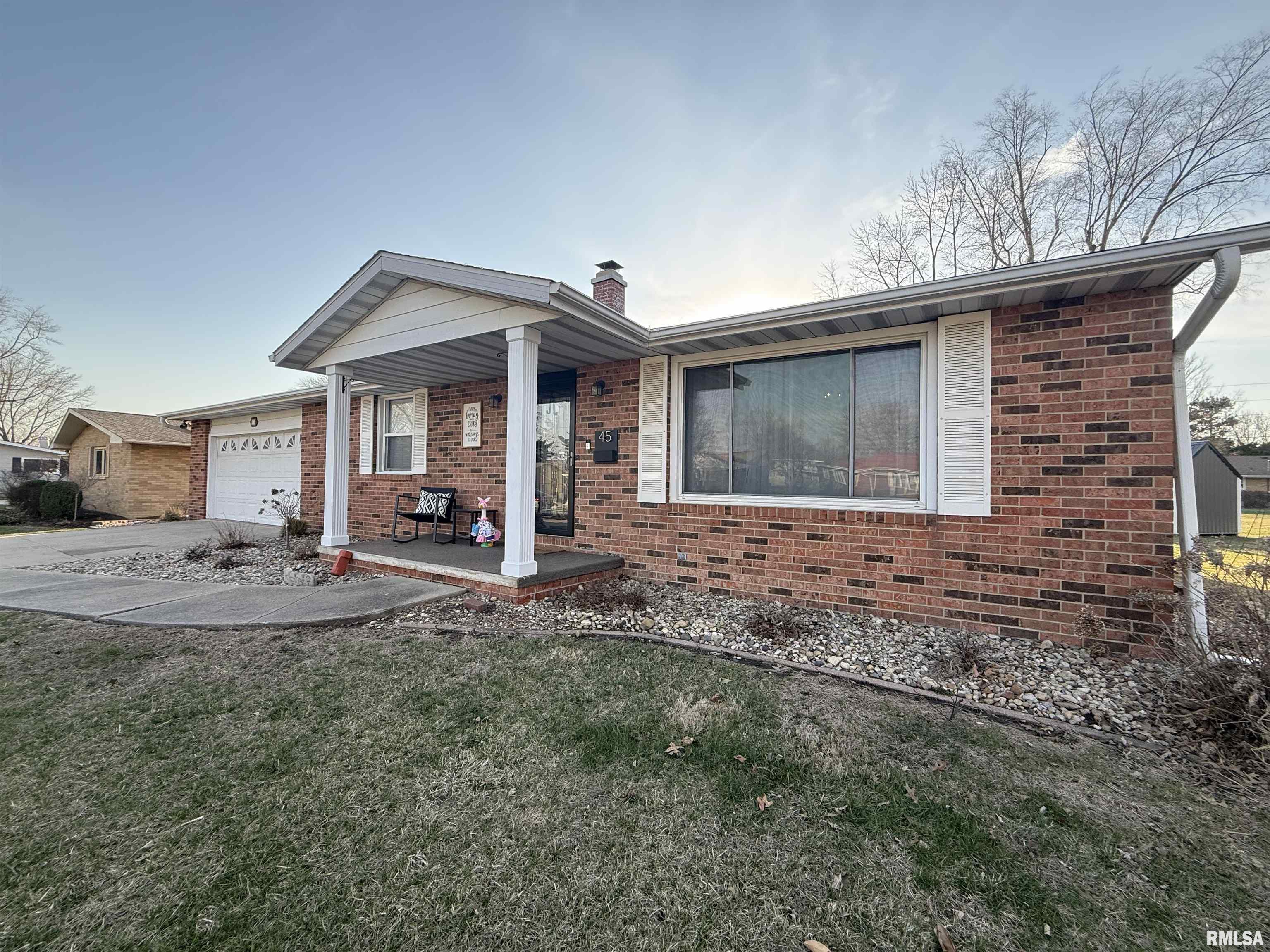 45 Lincoln Road Canton, IL 61520 - Photo 7 of 55