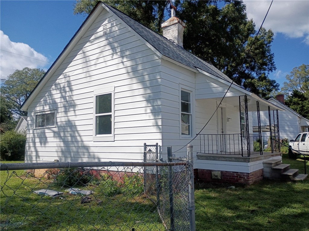 13 Geer Street Belton, SC 29627 - Photo 2 of 17