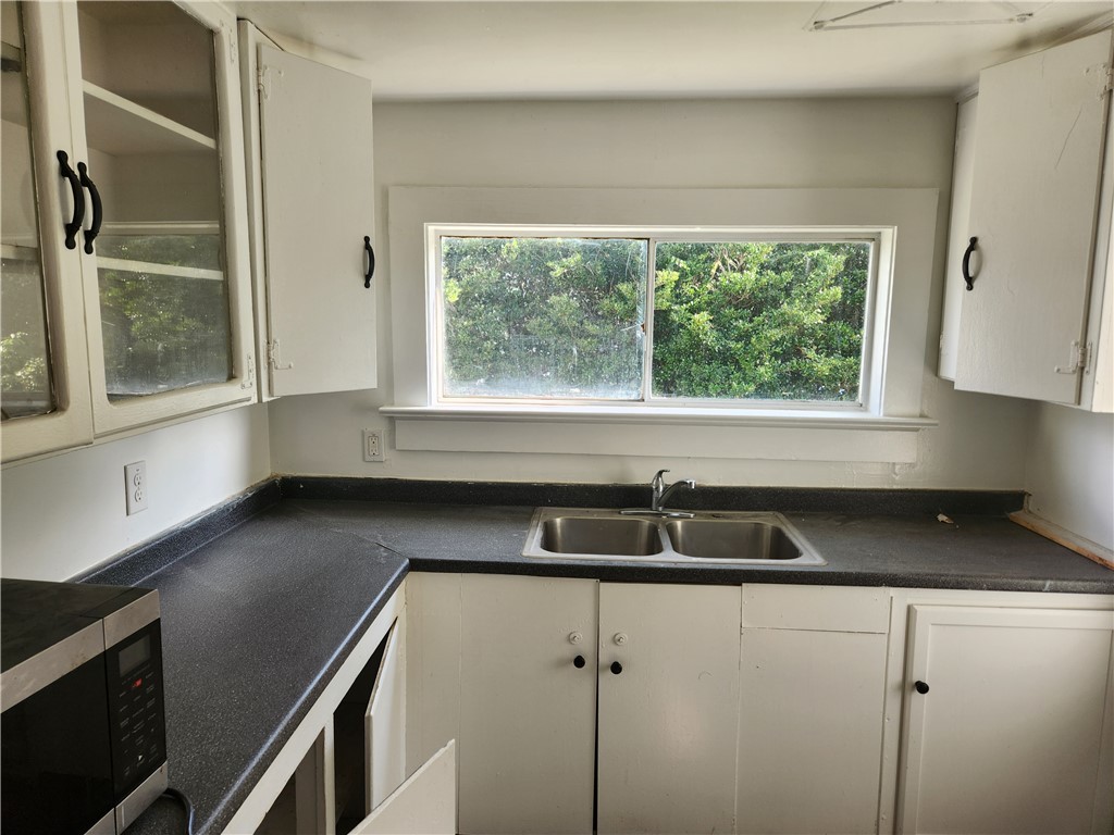 13 Geer Street Belton, SC 29627 - Photo 8 of 17