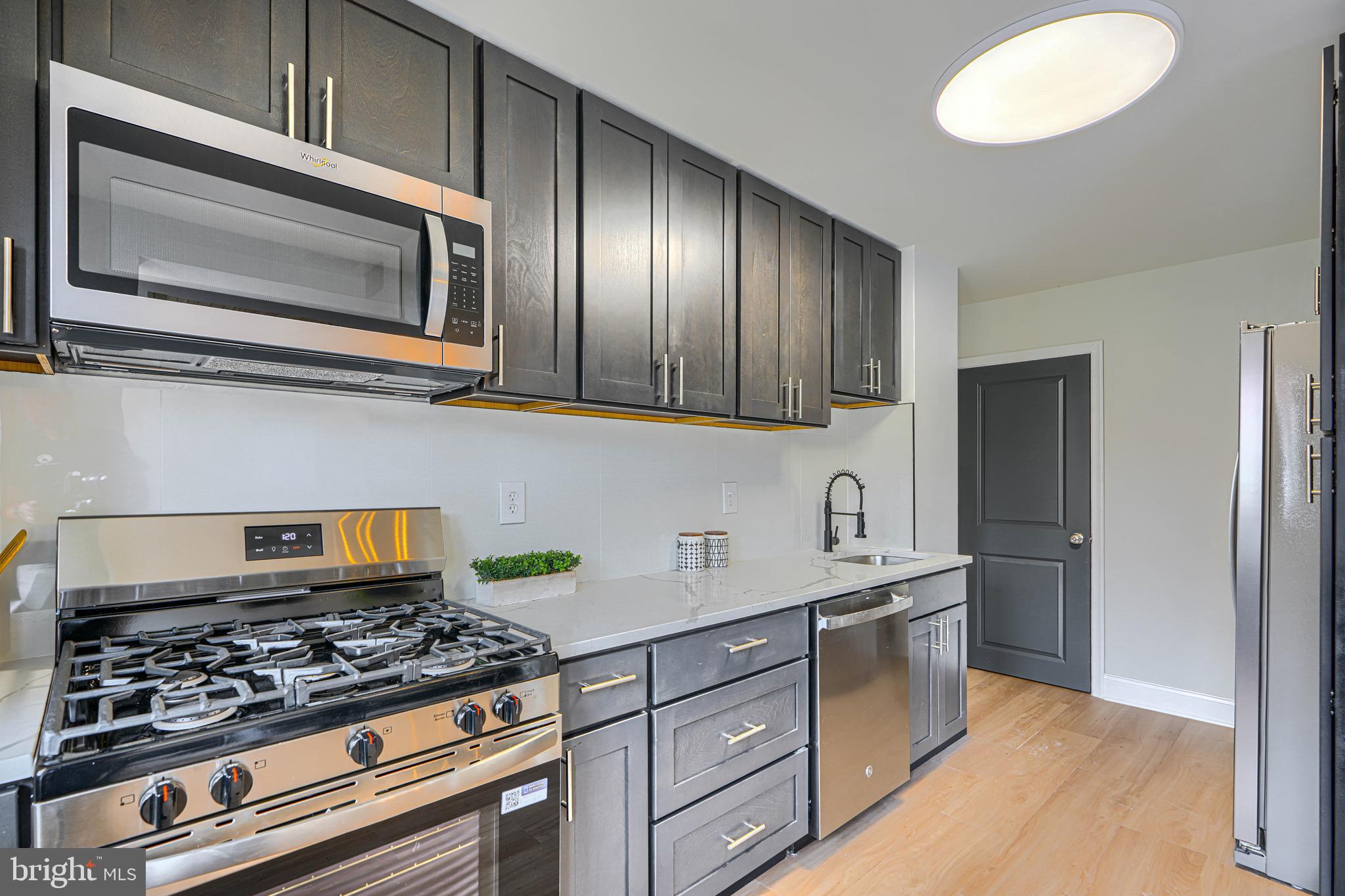 1905 Heathfield Road Baltimore, MD 21239 - Photo 15 of 49