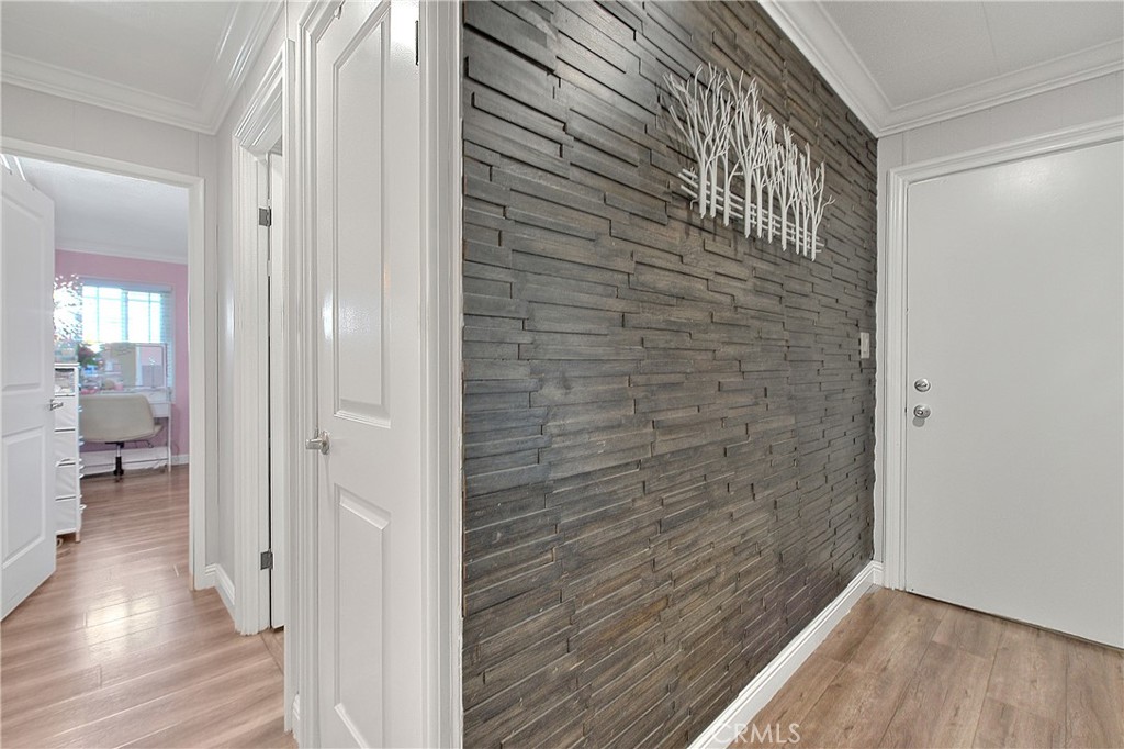 1560 Sir Damas, Unit 159 Riverside, CA 92507 - Photo 6 of 25 a view of a hallway
