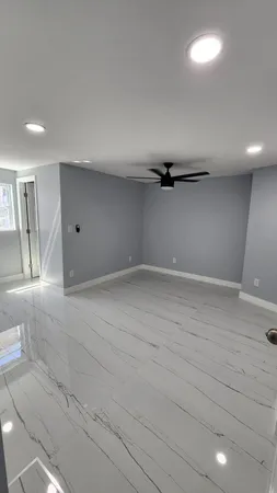 $2,300 | 515 10th Avenue North, Unit REAR, Lake Worth Beach, FL 33460