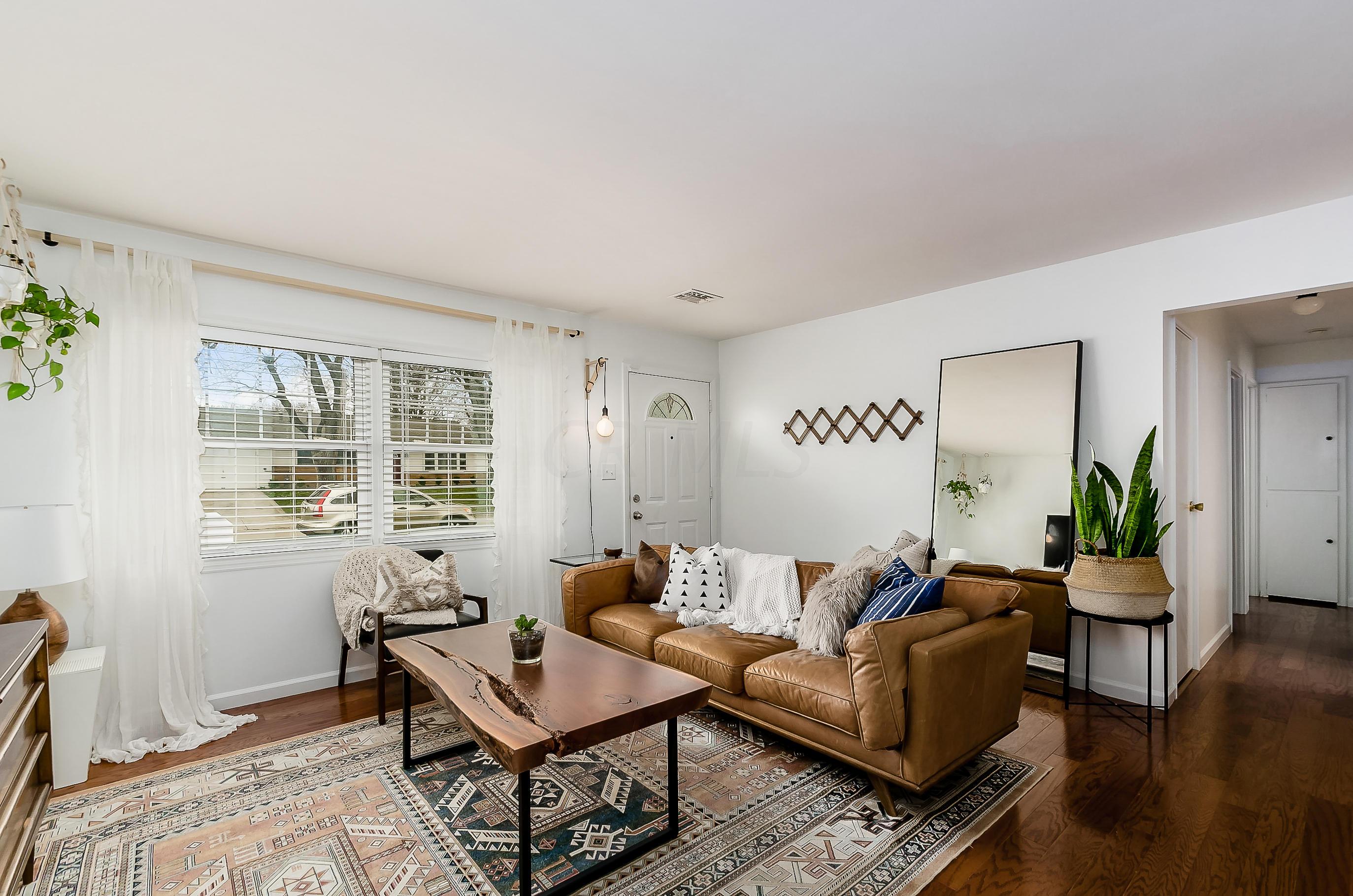 5480 Darcy Road Columbus, OH 43229 - Photo 4 of 26 Gallery Image 4