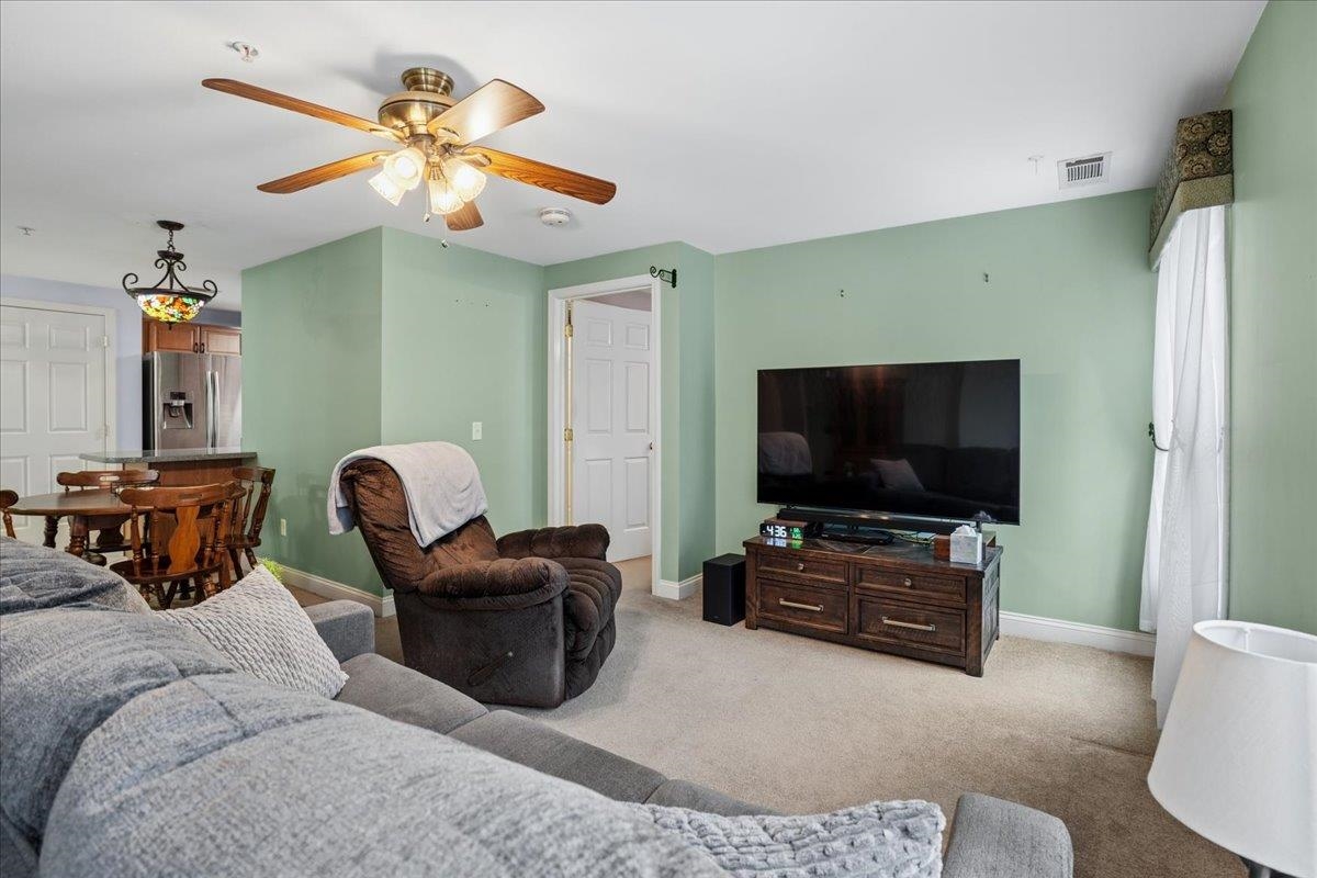 4 Crestview Circle, Unit 108 Londonderry, NH 03053 - Photo 11 of 37