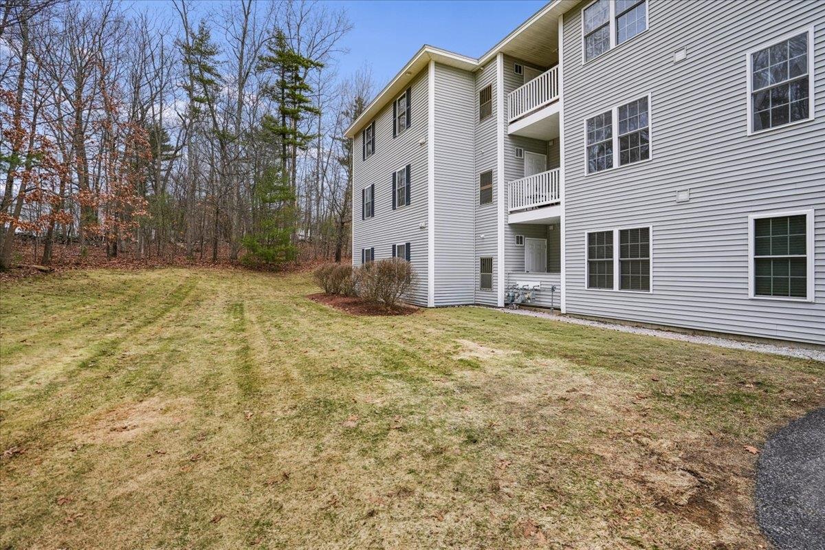 4 Crestview Circle, Unit 108 Londonderry, NH 03053 - Photo 32 of 37